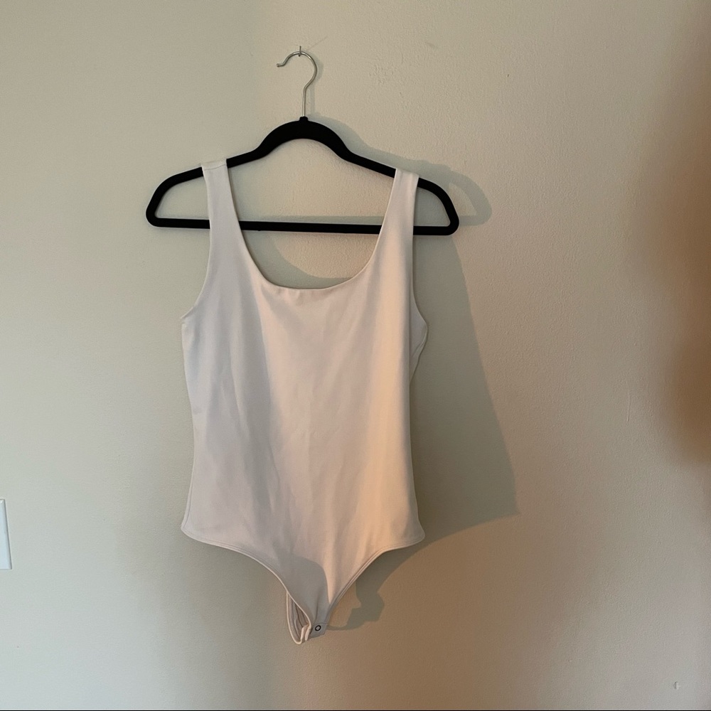 Express Body Contour Scoop Neck Bodysuit